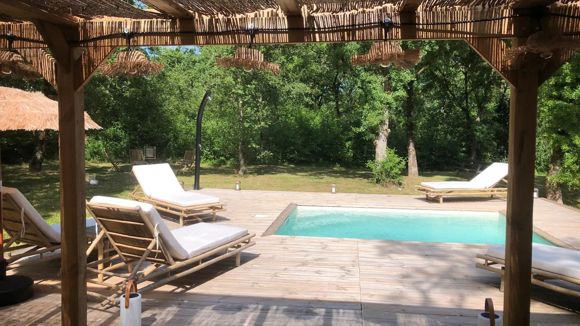 Villa Maison Avec Terrasse En Bois Et Piscine Varaire