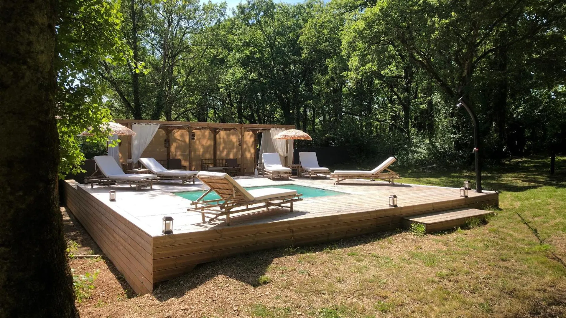 Maison Avec Terrasse En Bois Et Piscine Varaire Franciaország